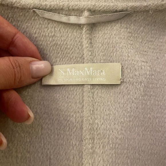 MaxMara Cream Trench Coat with Hood - Picture 11 of 13